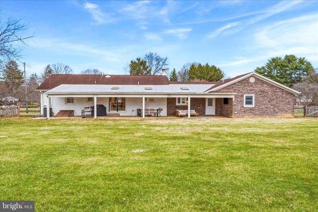 7903 CLOVER HILL DR, Frederick, MD 21702