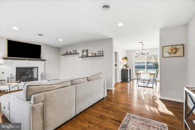 7903 CLOVER HILL DR, Frederick, MD 21702