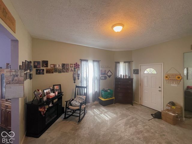 413 N East Street, Greenfield, IN 46140