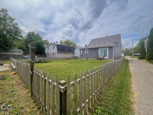 413 N East Street, Greenfield, IN 46140