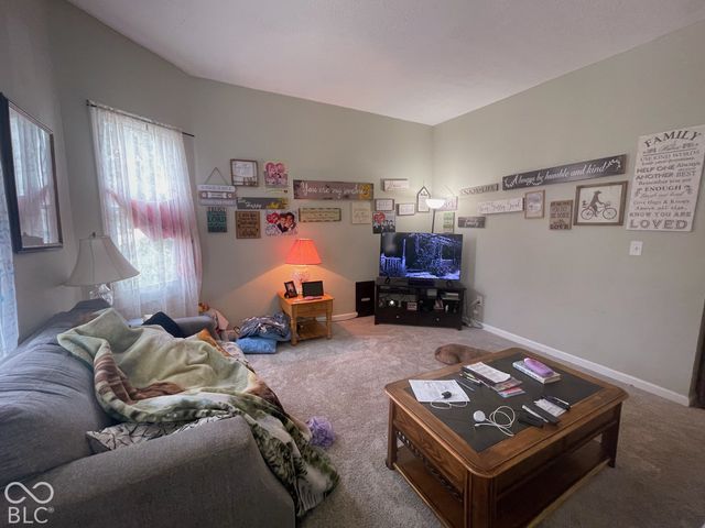 413 N East Street, Greenfield, IN 46140