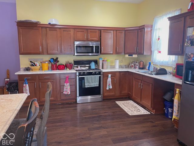 413 N East Street, Greenfield, IN 46140
