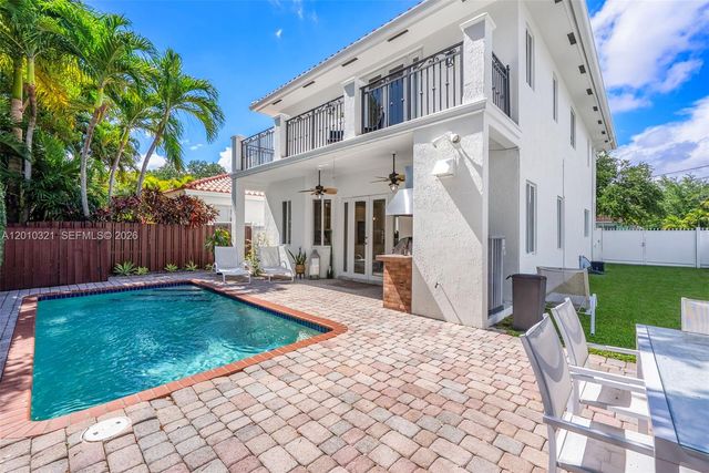 3200 Percival Ave, Miami, FL 33133