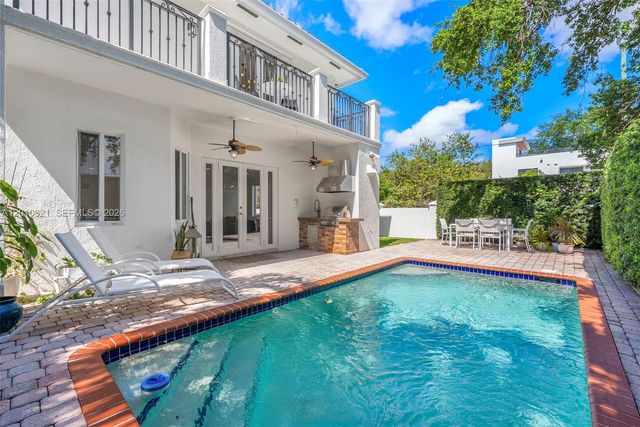 3200 Percival Ave, Miami, FL 33133