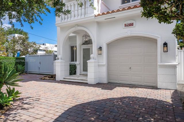 3200 Percival Ave, Miami, FL 33133