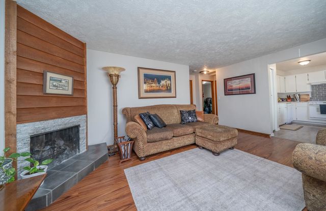 2903 E JACKSON Ave, Spokane, WA 99037