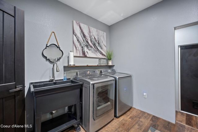 9654 E Highway 54, Athol, ID 83801