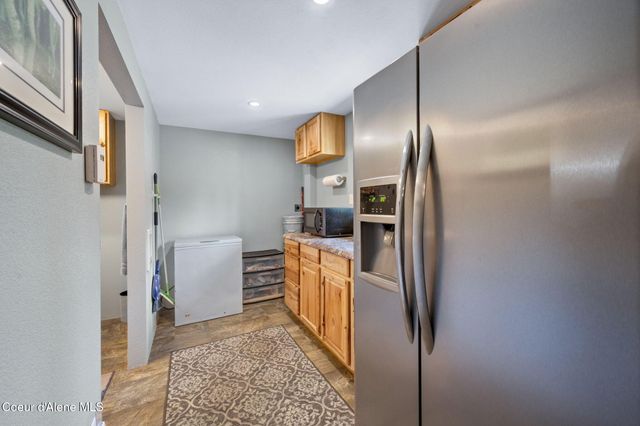 9654 E Highway 54, Athol, ID 83801