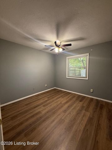 1220 Afterglow Ct, Louisville, KY 40214