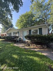 1220 Afterglow Ct, Louisville, KY 40214