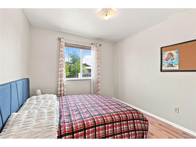 147 Paris Cir, Aurora, CO 80011