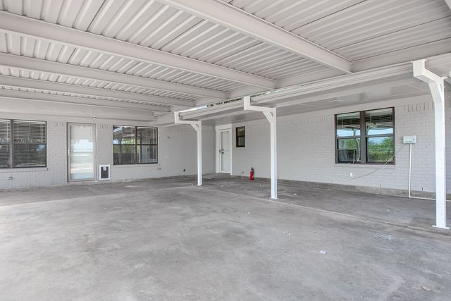 104 Voca Street, Brady, TX 76825