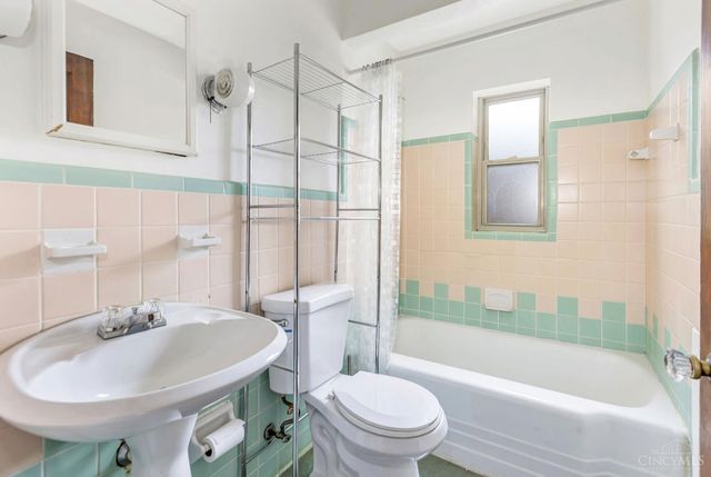 1114 Egan Court, Cincinnati, OH 45229