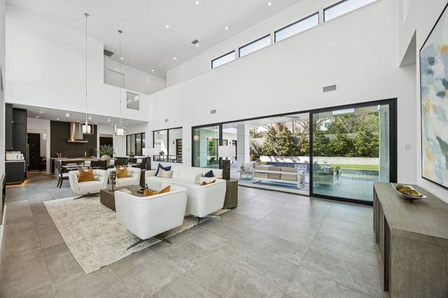 13033 Copenhill Road, Dallas, TX 75240