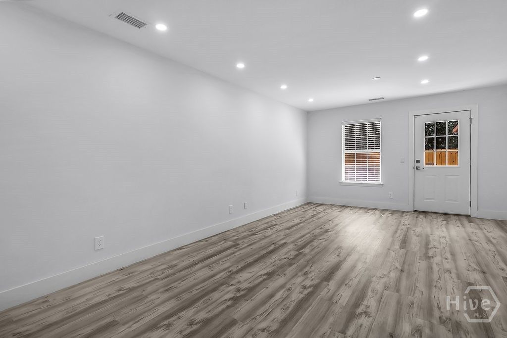 Image 15 of property listing at 11903 Apache Avenue 3, Savannah, GA 31419