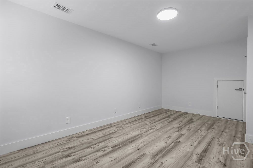 Image 27 of property listing at 11903 Apache Avenue 3, Savannah, GA 31419