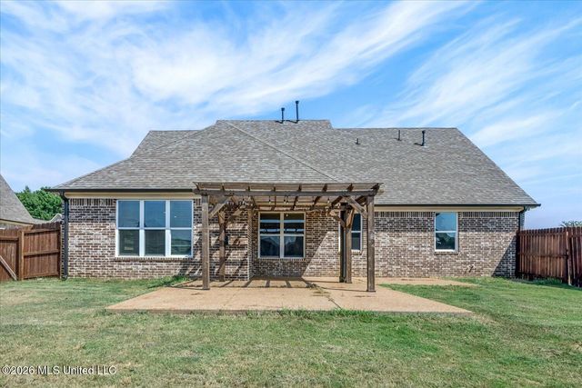 13415 N Fields Lane, Olive Branch, MS 38654