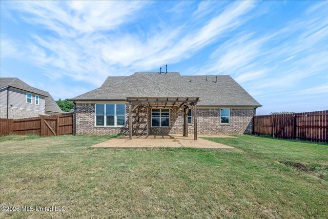 13415 N Fields Lane, Olive Branch, MS 38654