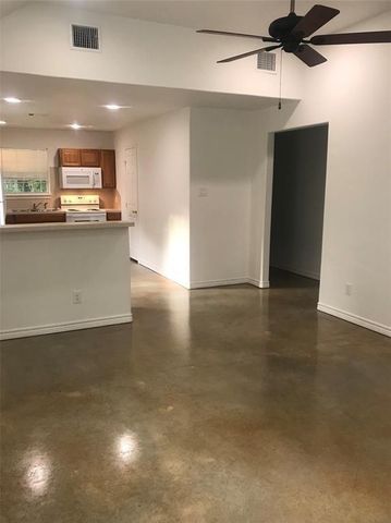 516 County Road 2269, Cleveland, TX 77327