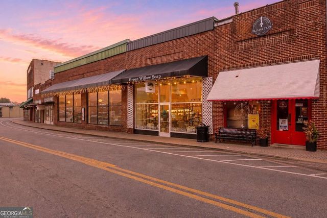 28 N Main Street, Ellijay, GA 30540