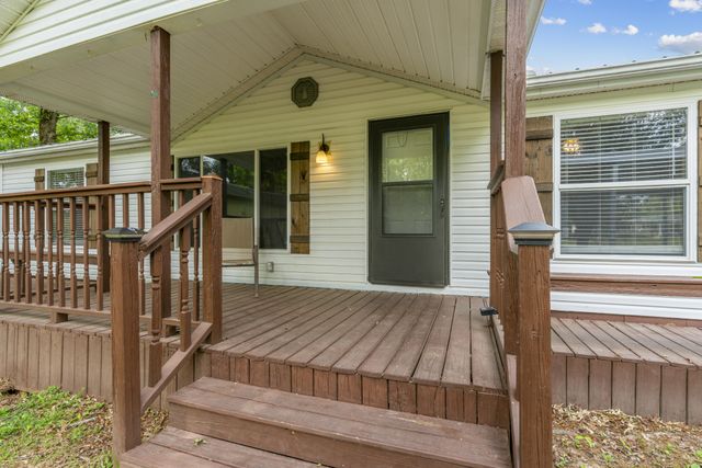 46 Lakeshore Dr, Beechgrove, TN 37018