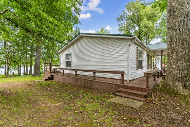 46 Lakeshore Dr, Beechgrove, TN 37018