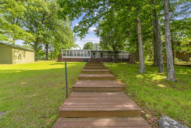 46 Lakeshore Dr, Beechgrove, TN 37018