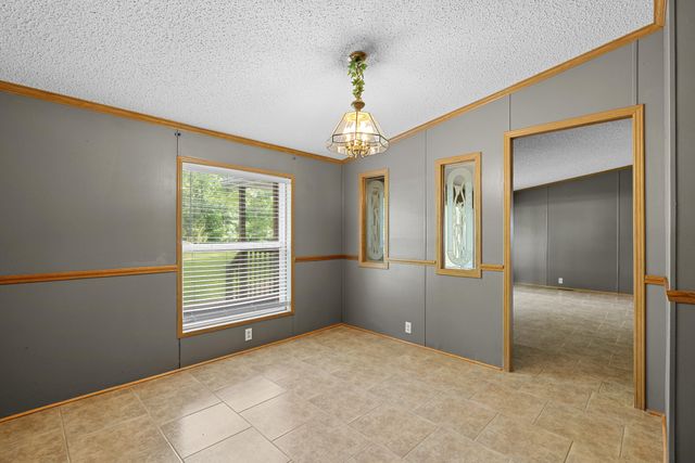 46 Lakeshore Dr, Beechgrove, TN 37018