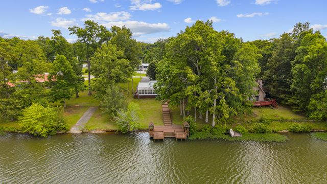 46 Lakeshore Dr, Beechgrove, TN 37018