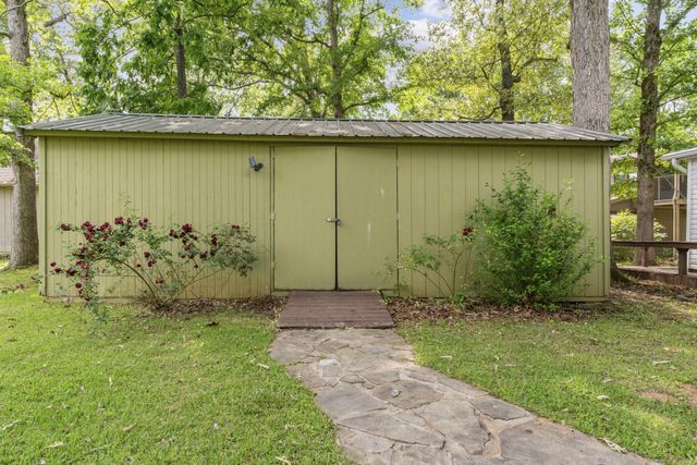 46 Lakeshore Dr, Beechgrove, TN 37018