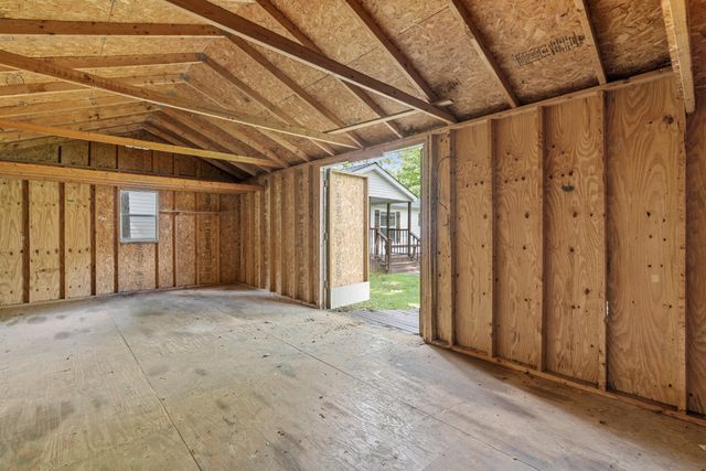 46 Lakeshore Dr, Beechgrove, TN 37018