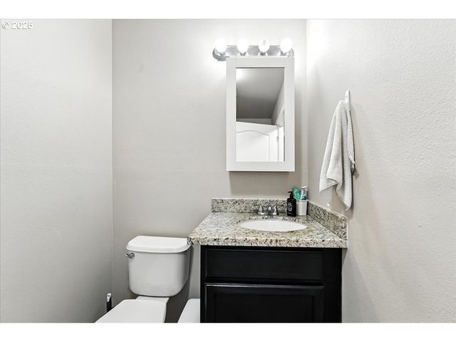 3317 Se 122ND Ave 1, Portland, OR 97236