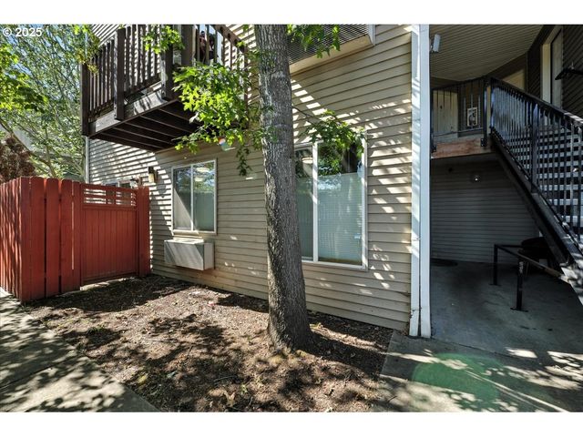 3317 Se 122ND Ave 1, Portland, OR 97236