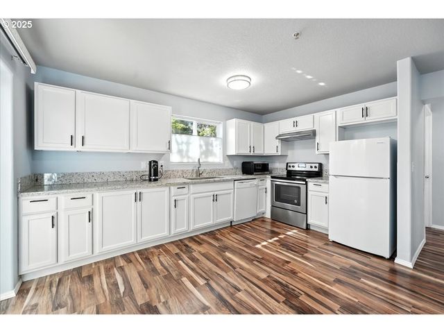 3317 Se 122ND Ave 1, Portland, OR 97236