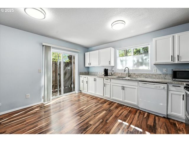 3317 Se 122ND Ave 1, Portland, OR 97236