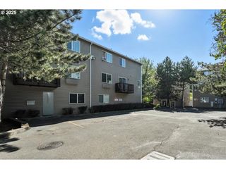 3317 Se 122ND Ave 1, Portland, OR 97236