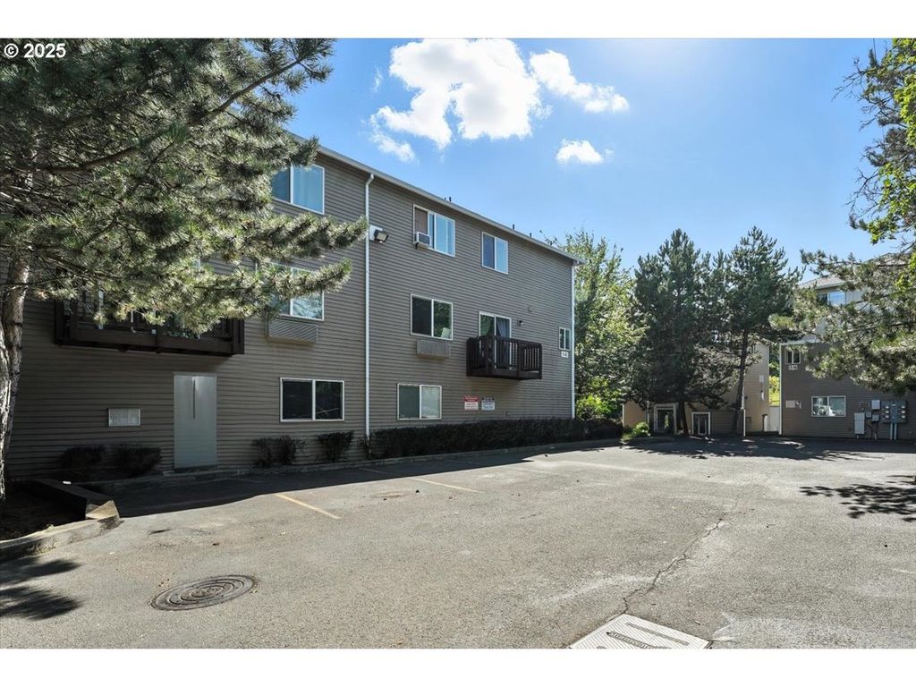 3317 Se 122ND Ave 1, Portland, OR 97236