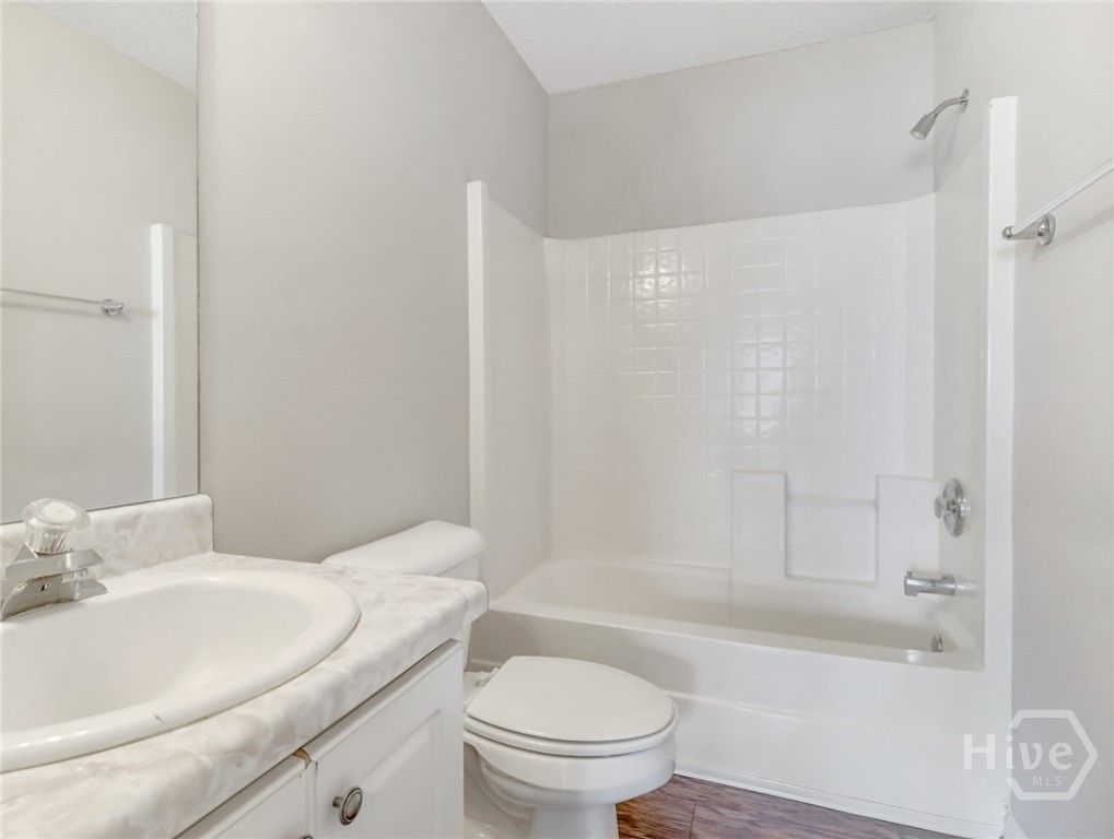 Image 29 of property listing at 127 Williams Avenue, Richmond Hill, GA 31324