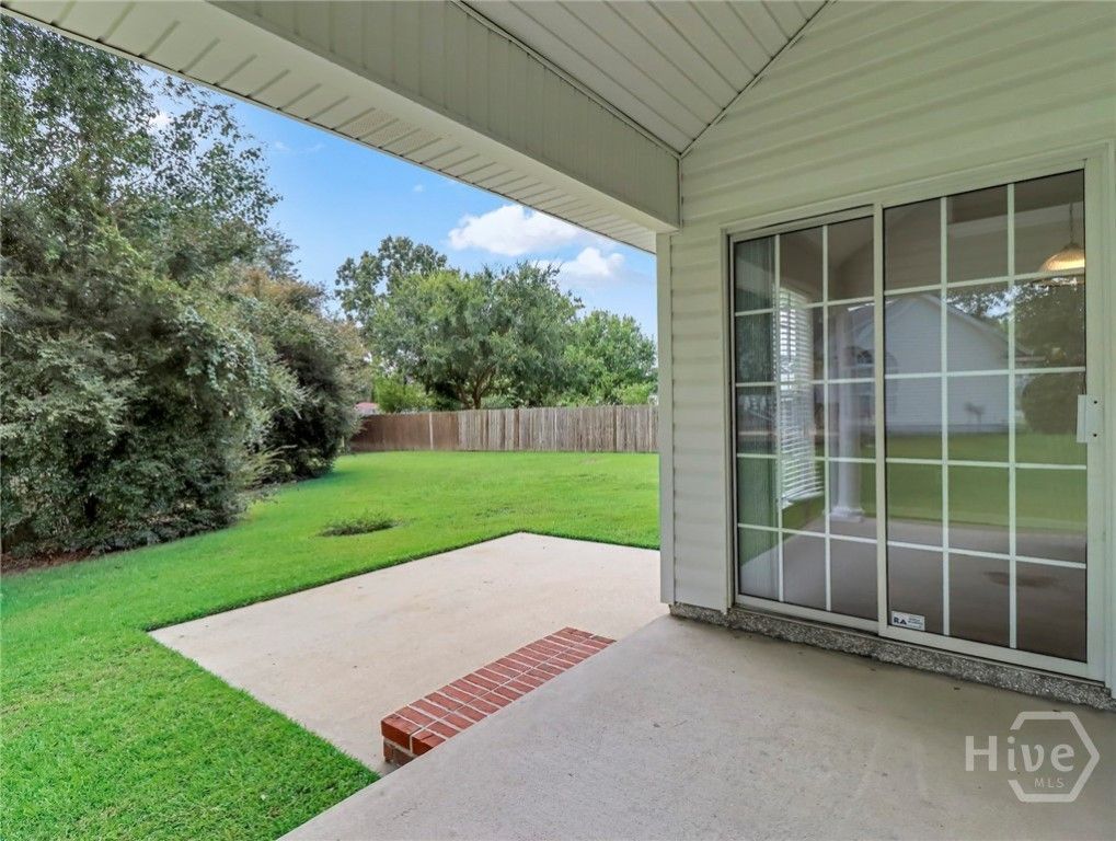 Image 38 of property listing at 127 Williams Avenue, Richmond Hill, GA 31324