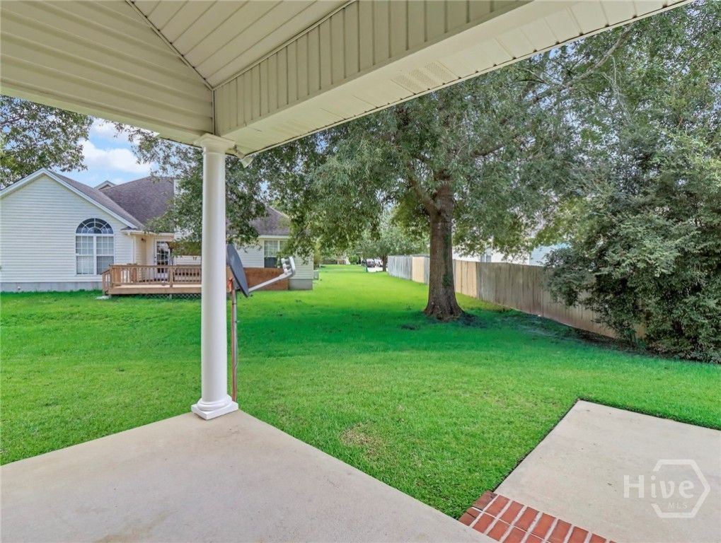 Image 40 of property listing at 127 Williams Avenue, Richmond Hill, GA 31324