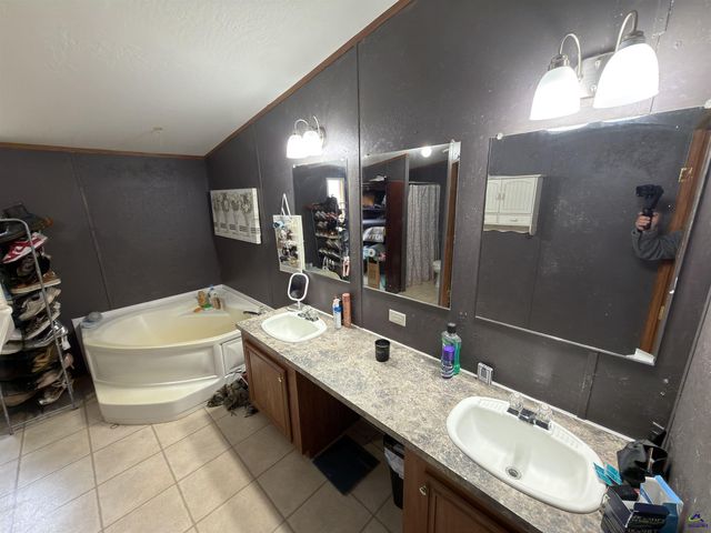 402 5th Avenue, Bonaire, GA 31005