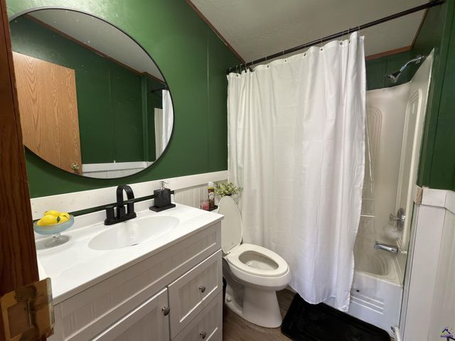 402 5th Avenue, Bonaire, GA 31005