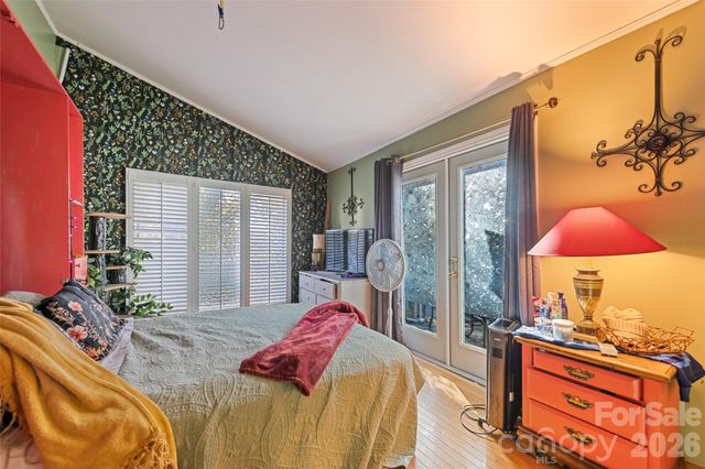 6 Chestnut Terrace, Asheville, NC 28803