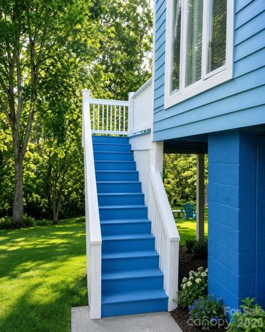 6 Chestnut Terrace, Asheville, NC 28803