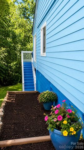 6 Chestnut Terrace, Asheville, NC 28803
