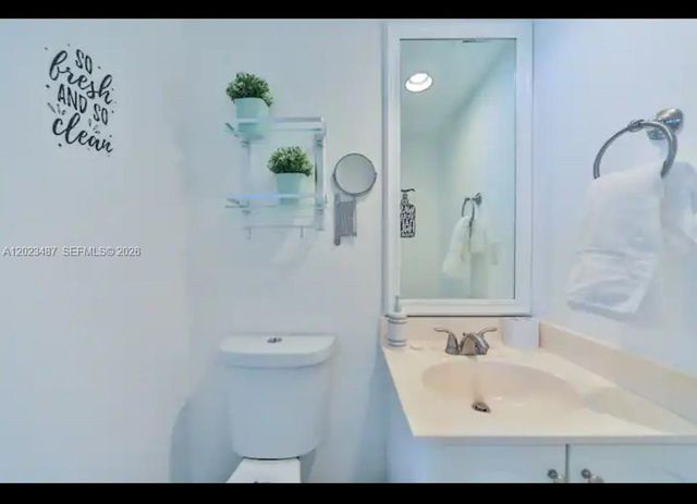 4001 S Ocean Dr 7L, Hollywood, FL 33019