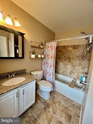 180 DEER RUN CT, Royersford, PA 19468