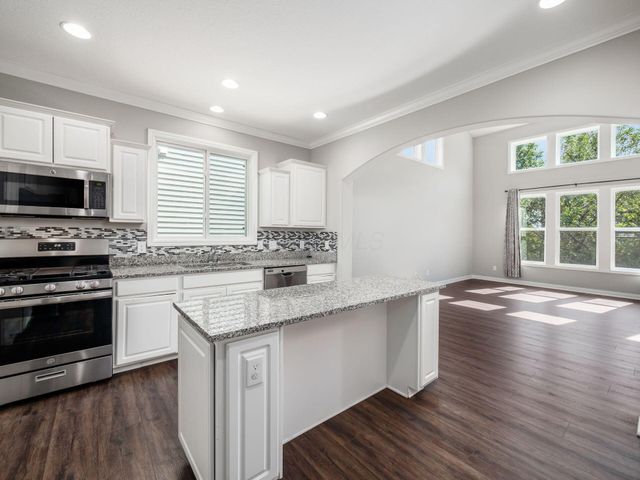 45 Gold Meadow Drive, Lewis Center, OH 43035