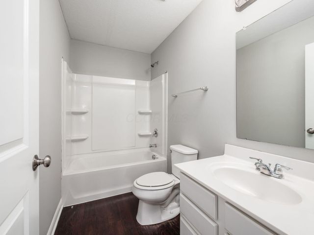 45 Gold Meadow Drive, Lewis Center, OH 43035