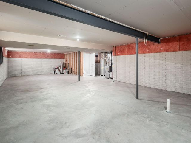 45 Gold Meadow Drive, Lewis Center, OH 43035